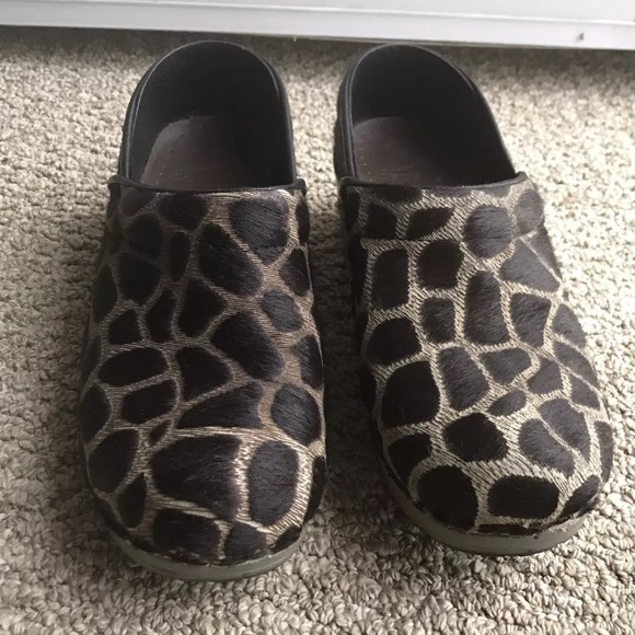 Dansko 37 Giraffe Print Professional Clog Nursing - Picture 5 of 8